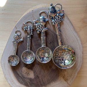 Ganz 4 Piece Grapevine Measuring Spoon Set Vintage